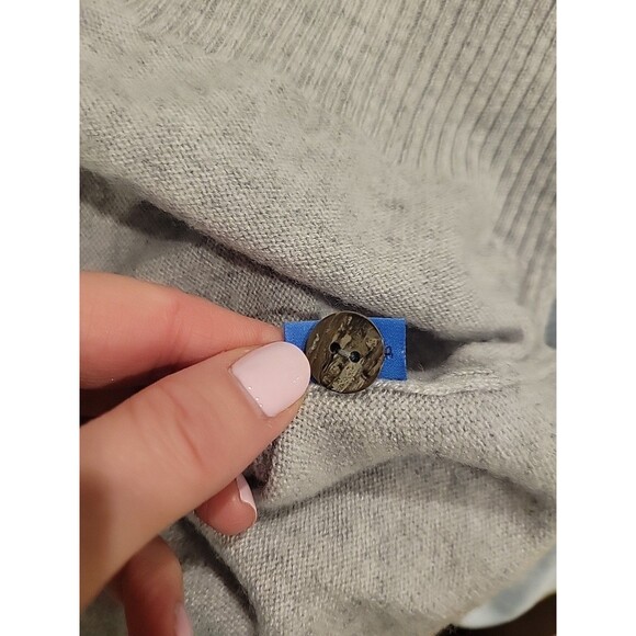 J. Mclaughlin 100% Cashmere Cardigan Sweater Long Sleeve V-Neck Gray S Capsule - Picture 7 of 7